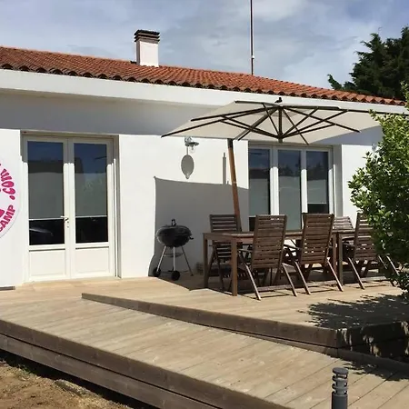 Charmante Maison Avec Jardin Pres Des Plages Holiday home Le Bernard